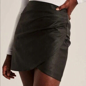 Abercrombie & Fitch | A&F Black Faux Vegan Leather Mini Skirt Size XS